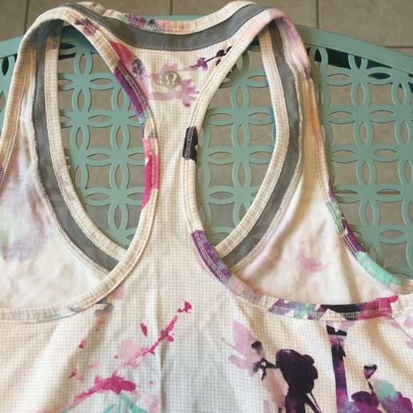 Sold Lululemon cinched tank dress - Picture 5 of 8